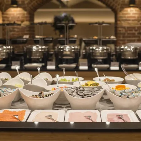 Hotel Dukes' Academie 4*