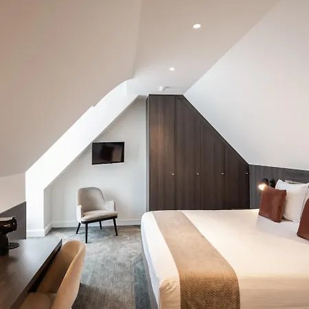 Dukes' Academie Hotel 4*