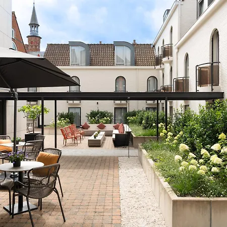 Dukes' Academie 4* Brujas
